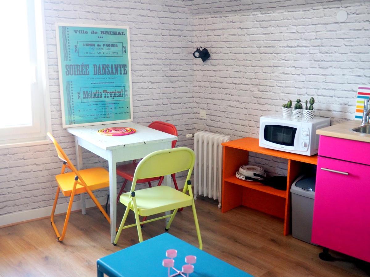 Appart'Hotel Le Rainbow 3 Personnes Brehal Экстерьер фото