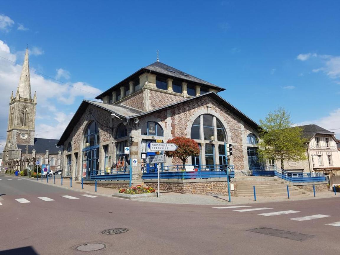 Appart'Hotel Le Rainbow 3 Personnes Brehal Экстерьер фото